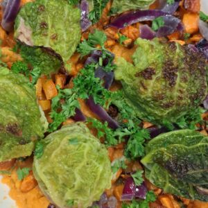 Chou farci au porc bien élevé, patates douces